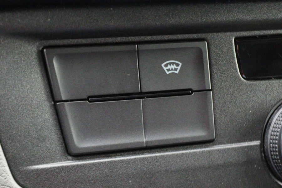Volkswagen Transporter 2.0 TDI L1H1 Automaat 2x Schuifdeur, Apple Carplay, Cruise, DAB, PDC Volkswagen Transporter 2.0 TDI L1H1 Automaat 2x Schuifdeur, Apple Carplay, Cruise, DAB, PDC