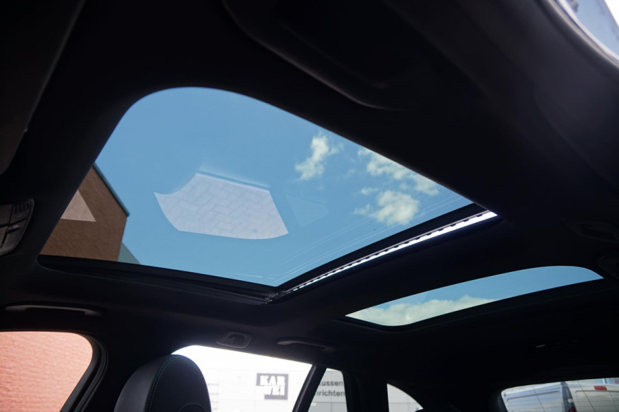 Mercedes-Benz C-Klasse Estate 180 AMG Sport Edition *INCL BTW* + PANODAK / BI-XENON / 19'' LMV / STOELVERWARMING