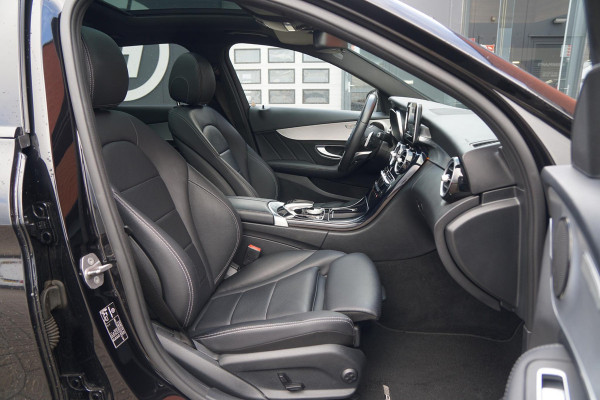 Mercedes-Benz C-Klasse Estate 180 AMG Sport Edition *INCL BTW* + PANODAK / BI-XENON / 19'' LMV / STOELVERWARMING