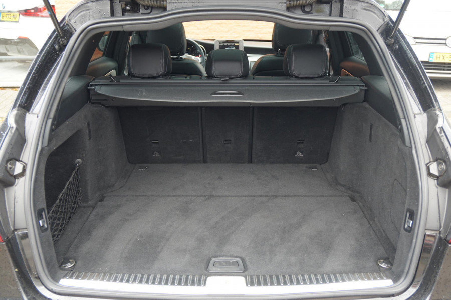 Mercedes-Benz C-Klasse Estate 180 AMG Sport Edition *INCL BTW* + PANODAK / BI-XENON / 19'' LMV / STOELVERWARMING