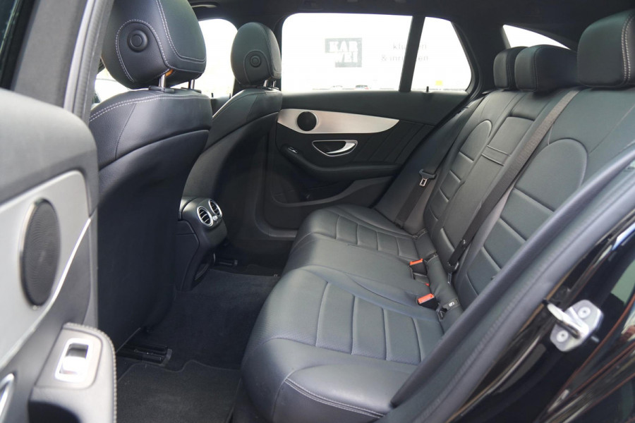 Mercedes-Benz C-Klasse Estate 180 AMG Sport Edition *INCL BTW* + PANODAK / BI-XENON / 19'' LMV / STOELVERWARMING