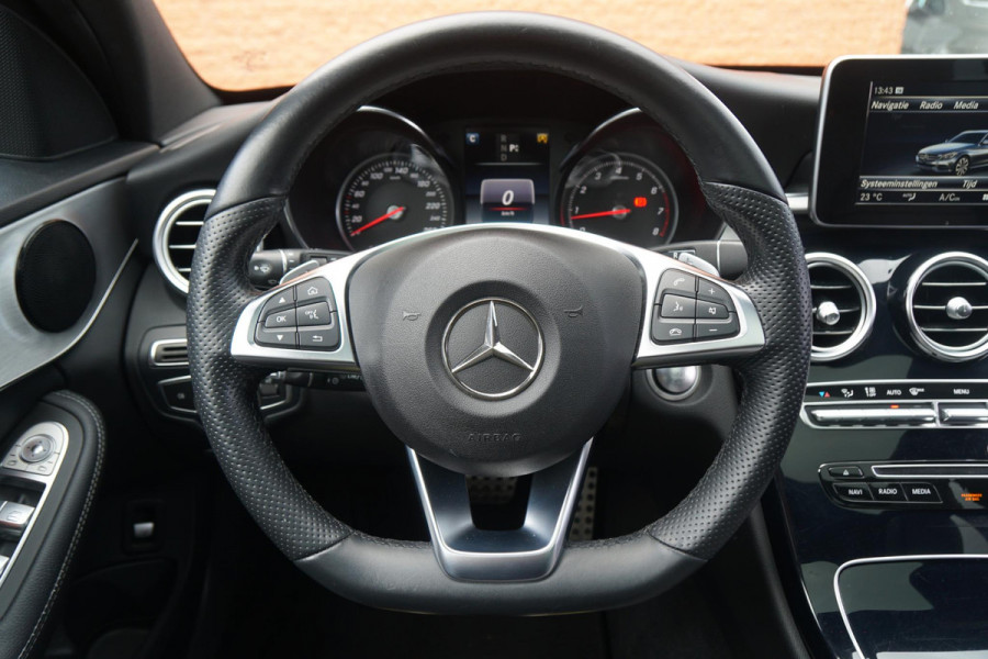 Mercedes-Benz C-Klasse Estate 180 AMG Sport Edition *INCL BTW* + PANODAK / BI-XENON / 19'' LMV / STOELVERWARMING