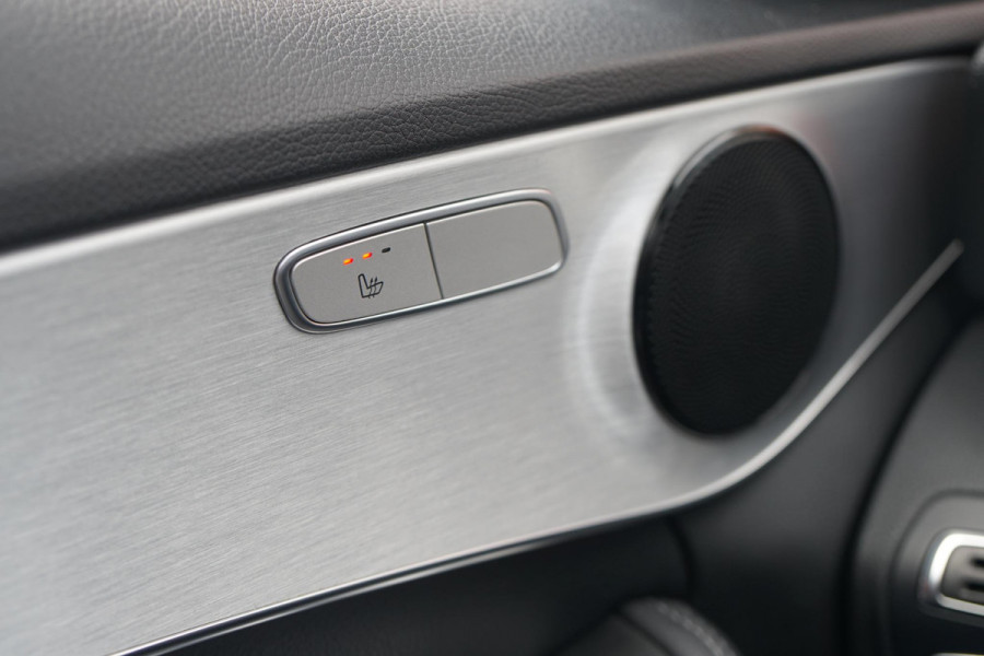 Mercedes-Benz C-Klasse Estate 180 AMG Sport Edition *INCL BTW* + PANODAK / BI-XENON / 19'' LMV / STOELVERWARMING