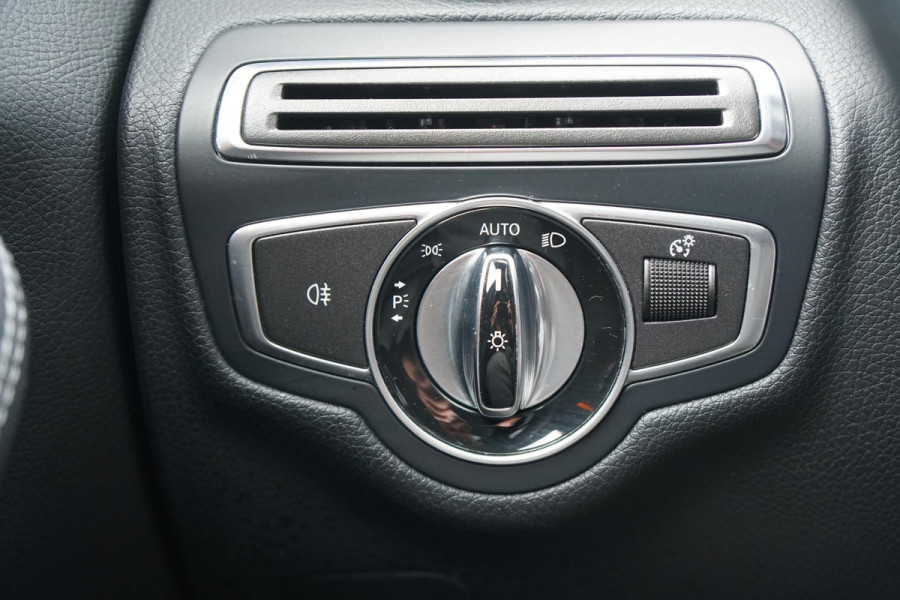 Mercedes-Benz C-Klasse Estate 180 AMG Sport Edition *INCL BTW* + PANODAK / BI-XENON / 19'' LMV / STOELVERWARMING