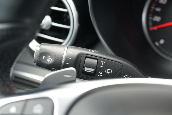 Mercedes-Benz C-Klasse Estate 180 AMG Sport Edition *INCL BTW* + PANODAK / BI-XENON / 19'' LMV / STOELVERWARMING