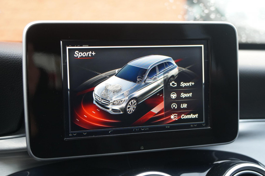 Mercedes-Benz C-Klasse Estate 180 AMG Sport Edition *INCL BTW* + PANODAK / BI-XENON / 19'' LMV / STOELVERWARMING