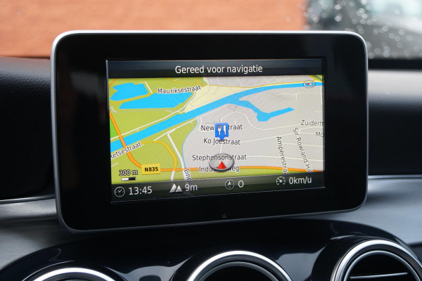 Mercedes-Benz C-Klasse Estate 180 AMG Sport Edition *INCL BTW* + PANODAK / BI-XENON / 19'' LMV / STOELVERWARMING