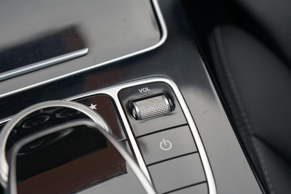 Mercedes-Benz C-Klasse Estate 180 AMG Sport Edition *INCL BTW* + PANODAK / BI-XENON / 19'' LMV / STOELVERWARMING