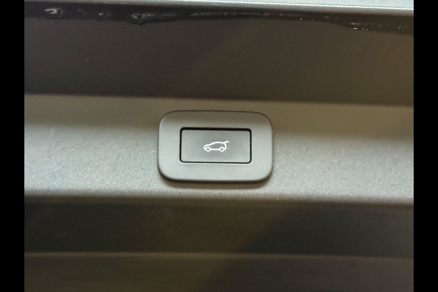 Land Rover Range Rover Sport P440e Dynamic SE MattGrey|Pano|360|Luchtv|Memory|Sfeer Land Rover Range Rover Sport P440e Dynamic SE MattGrey|Pano|360|Luchtv|Memory|Sfeer