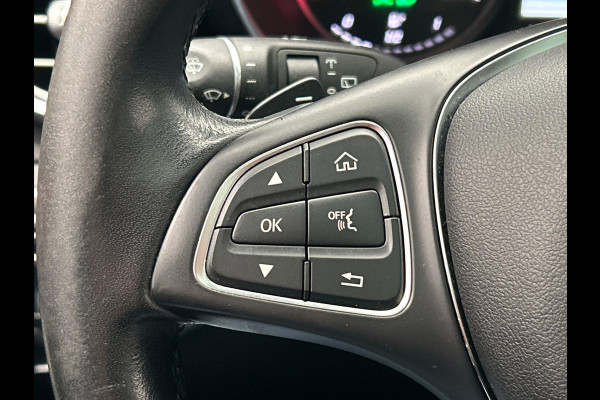 Mercedes-Benz GLC 350e 4MATIC Business PHEV Pano/dak Trekhaak Rondomzicht/Camera Mercedes-Benz GLC 350e 4MATIC Business PHEV Pano/dak Trekhaak Rondomzicht/Camera