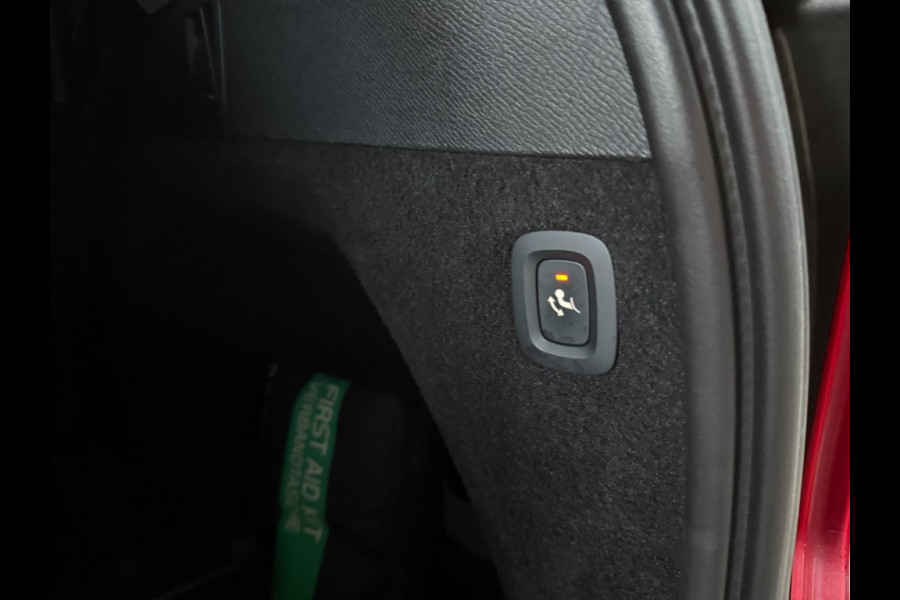 Volvo XC90 D5 Awd Inscription 7 pers dealer onderhouden Volvo XC90 D5 Awd Inscription 7 pers dealer onderhouden