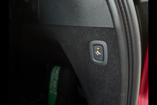 Volvo XC90 D5 Awd Inscription 7 pers dealer onderhouden Volvo XC90 D5 Awd Inscription 7 pers dealer onderhouden