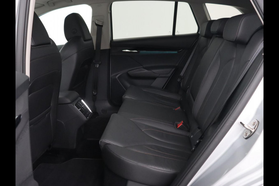 Škoda ENYAQ iV 80 | Panoramadak | Leder | Warmtepomp | Trekhaak | Adaptive cruise | Keyless | Memory | Stuurverwarming | Carplay | Navigatie | Camera | Full LED Škoda ENYAQ iV 80 | Panoramadak | Leder | Warmtepomp | Trekhaak | Adaptive cruise | Keyless | Memory | Stuurverwarming | Carplay | Navigatie | Camera | Full LED