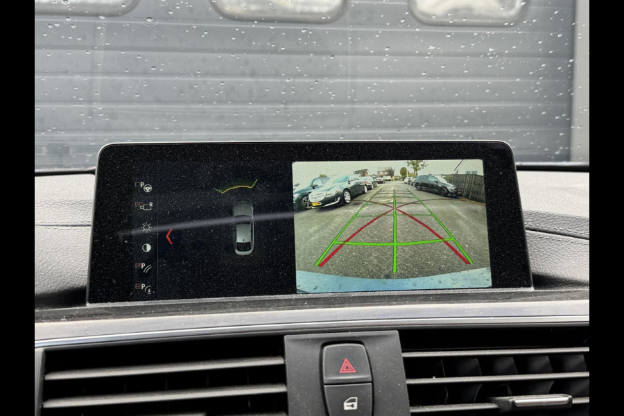 BMW 4 Serie Gran Coupé 420d Corporate Lease High Executive | Panoramadak | Camera | DAB | Lichtmetalen Velgen | Stoelverwarming |