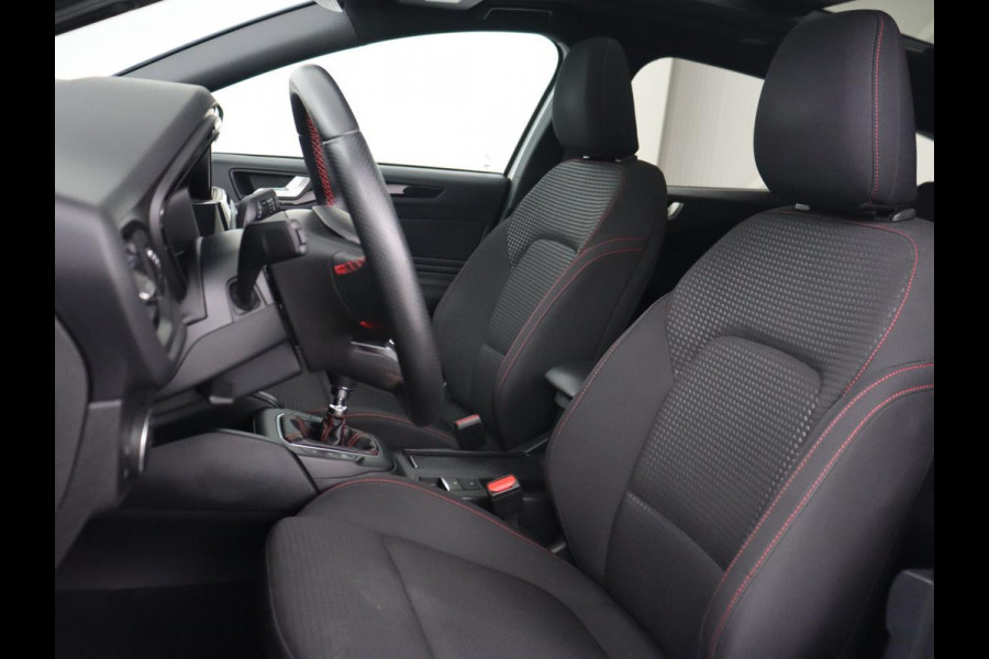 Ford Focus 1.5 EcoBoost ST Line | Panoramadak | Adaptive cruise | Stoel & stuurverwarming | Camera | B&O Sound | Carplay | Navigatie | Full LED | Park Assist | Airco Ford Focus 1.5 EcoBoost ST Line | Panoramadak | Adaptive cruise | Stoel & stuurverwarming | Camera | B&O Sound | Carplay | Navigatie | Full LED | Park Assist | Airco