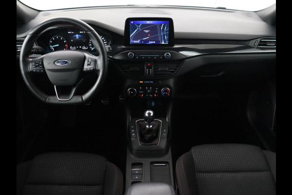 Ford Focus 1.5 EcoBoost ST Line | Panoramadak | Adaptive cruise | Stoel & stuurverwarming | Camera | B&O Sound | Carplay | Navigatie | Full LED | Park Assist | Airco Ford Focus 1.5 EcoBoost ST Line | Panoramadak | Adaptive cruise | Stoel & stuurverwarming | Camera | B&O Sound | Carplay | Navigatie | Full LED | Park Assist | Airco