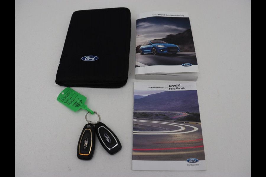 Ford Focus 1.5 EcoBoost ST Line | Panoramadak | Adaptive cruise | Stoel & stuurverwarming | Camera | B&O Sound | Carplay | Navigatie | Full LED | Park Assist | Airco Ford Focus 1.5 EcoBoost ST Line | Panoramadak | Adaptive cruise | Stoel & stuurverwarming | Camera | B&O Sound | Carplay | Navigatie | Full LED | Park Assist | Airco