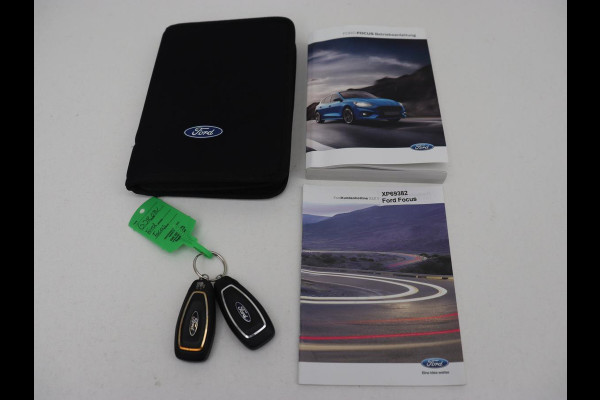 Ford Focus 1.5 EcoBoost ST Line | Panoramadak | Adaptive cruise | Stoel & stuurverwarming | Camera | B&O Sound | Carplay | Navigatie | Full LED | Park Assist | Airco Ford Focus 1.5 EcoBoost ST Line | Panoramadak | Adaptive cruise | Stoel & stuurverwarming | Camera | B&O Sound | Carplay | Navigatie | Full LED | Park Assist | Airco