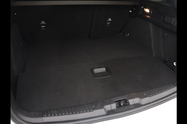 Ford Focus 1.5 EcoBoost ST Line | Panoramadak | Adaptive cruise | Stoel & stuurverwarming | Camera | B&O Sound | Carplay | Navigatie | Full LED | Park Assist | Airco Ford Focus 1.5 EcoBoost ST Line | Panoramadak | Adaptive cruise | Stoel & stuurverwarming | Camera | B&O Sound | Carplay | Navigatie | Full LED | Park Assist | Airco