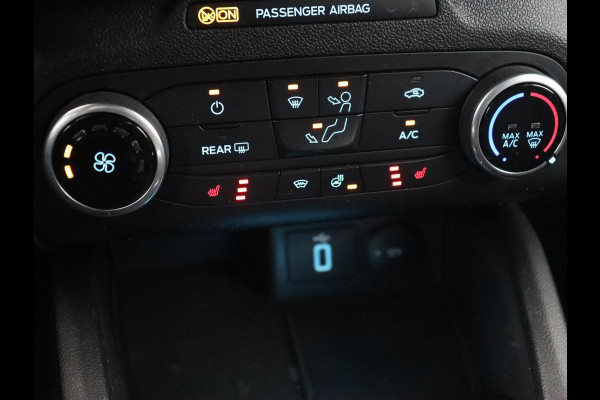 Ford Focus 1.5 EcoBoost ST Line | Panoramadak | Adaptive cruise | Stoel & stuurverwarming | Camera | B&O Sound | Carplay | Navigatie | Full LED | Park Assist | Airco Ford Focus 1.5 EcoBoost ST Line | Panoramadak | Adaptive cruise | Stoel & stuurverwarming | Camera | B&O Sound | Carplay | Navigatie | Full LED | Park Assist | Airco