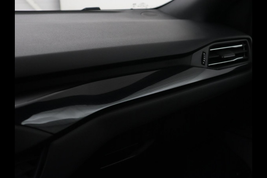 Ford Focus 1.5 EcoBoost ST Line | Panoramadak | Adaptive cruise | Stoel & stuurverwarming | Camera | B&O Sound | Carplay | Navigatie | Full LED | Park Assist | Airco Ford Focus 1.5 EcoBoost ST Line | Panoramadak | Adaptive cruise | Stoel & stuurverwarming | Camera | B&O Sound | Carplay | Navigatie | Full LED | Park Assist | Airco