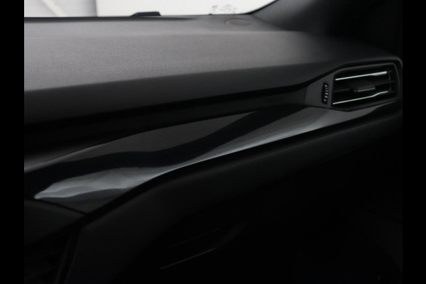 Ford Focus 1.5 EcoBoost ST Line | Panoramadak | Adaptive cruise | Stoel & stuurverwarming | Camera | B&O Sound | Carplay | Navigatie | Full LED | Park Assist | Airco Ford Focus 1.5 EcoBoost ST Line | Panoramadak | Adaptive cruise | Stoel & stuurverwarming | Camera | B&O Sound | Carplay | Navigatie | Full LED | Park Assist | Airco