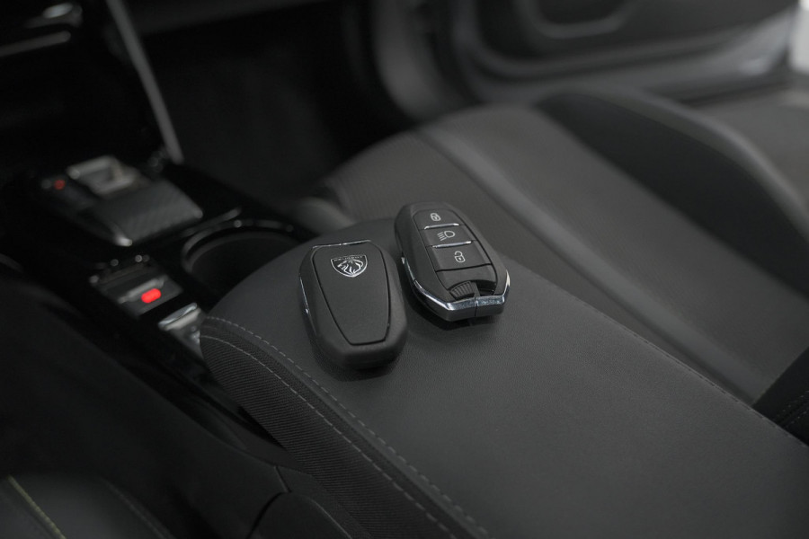 Peugeot 2008 Hybrid 136 e-DSC6 GT | 360 Camera | Panoramadak | Adaptieve Cruise Control | Dodehoekdetectie | Navigatie Peugeot 2008 Hybrid 136 e-DSC6 GT | 360 Camera | Panoramadak | Adaptieve Cruise Control | Dodehoekdetectie | Navigatie