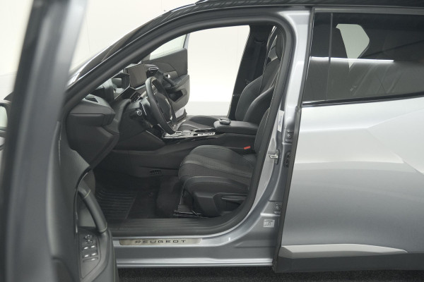 Peugeot 2008 Hybrid 136 e-DSC6 GT | 360 Camera | Panoramadak | Adaptieve Cruise Control | Dodehoekdetectie | Navigatie Peugeot 2008 Hybrid 136 e-DSC6 GT | 360 Camera | Panoramadak | Adaptieve Cruise Control | Dodehoekdetectie | Navigatie