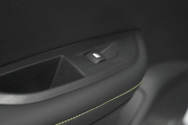Peugeot 2008 Hybrid 136 e-DSC6 GT | 360 Camera | Panoramadak | Adaptieve Cruise Control | Dodehoekdetectie | Navigatie Peugeot 2008 Hybrid 136 e-DSC6 GT | 360 Camera | Panoramadak | Adaptieve Cruise Control | Dodehoekdetectie | Navigatie