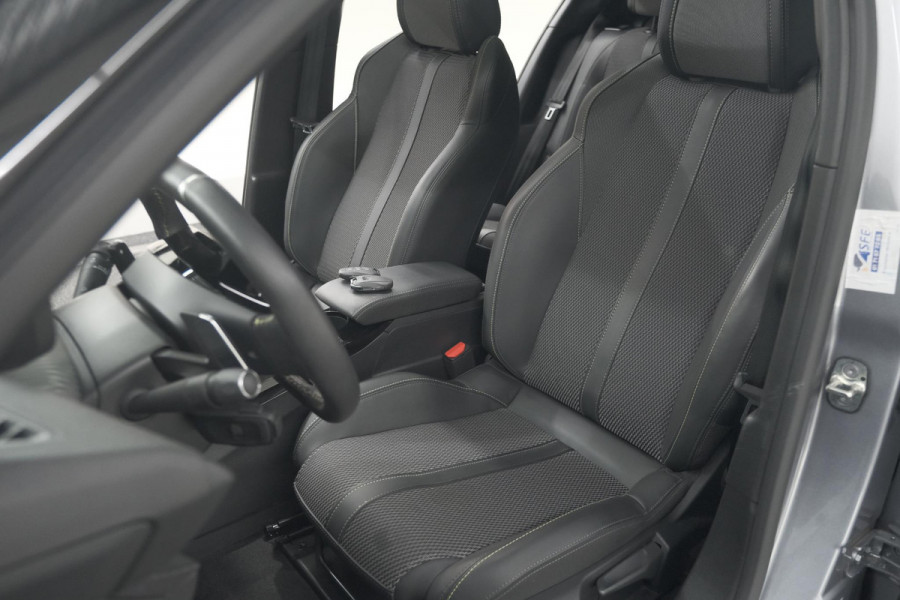 Peugeot 2008 Hybrid 136 e-DSC6 GT | 360 Camera | Panoramadak | Adaptieve Cruise Control | Dodehoekdetectie | Navigatie Peugeot 2008 Hybrid 136 e-DSC6 GT | 360 Camera | Panoramadak | Adaptieve Cruise Control | Dodehoekdetectie | Navigatie