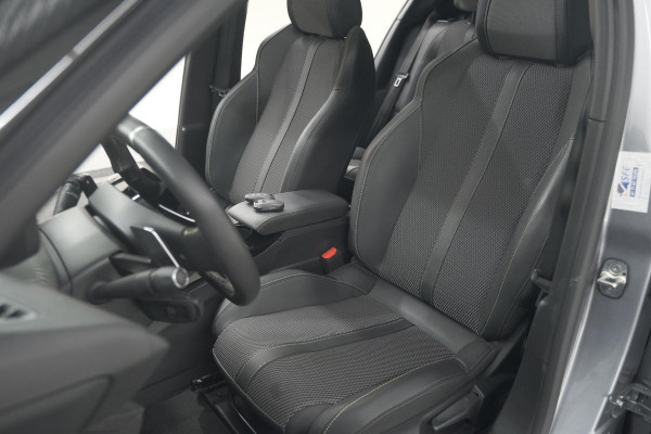 Peugeot 2008 Hybrid 136 e-DSC6 GT | 360 Camera | Panoramadak | Adaptieve Cruise Control | Dodehoekdetectie | Navigatie Peugeot 2008 Hybrid 136 e-DSC6 GT | 360 Camera | Panoramadak | Adaptieve Cruise Control | Dodehoekdetectie | Navigatie