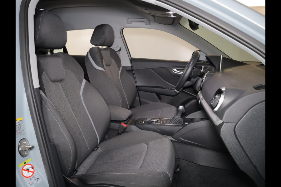 Audi Q2 35 TFSI Advanced edition 150 pk S-tronic | Navigatie | Parkeersensoren achter | Autom. airco | Apple Carplay/Android Auto | LED koplampen | Audi Q2 35 TFSI Advanced edition 150 pk S-tronic | Navigatie | Parkeersensoren achter | Autom. airco | Apple Carplay/Android Auto | LED koplampen |