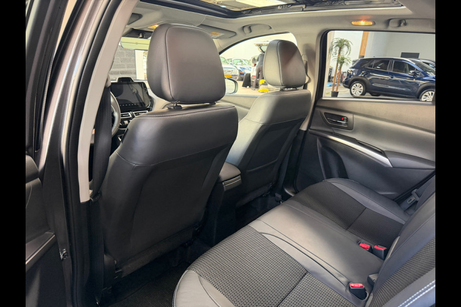 Suzuki S-Cross 1.4 Boosterjet Style Smart Hybrid | Pano | 360 Camera | 1/2 Leder | Stoelverwarming | NL Auto | NAP