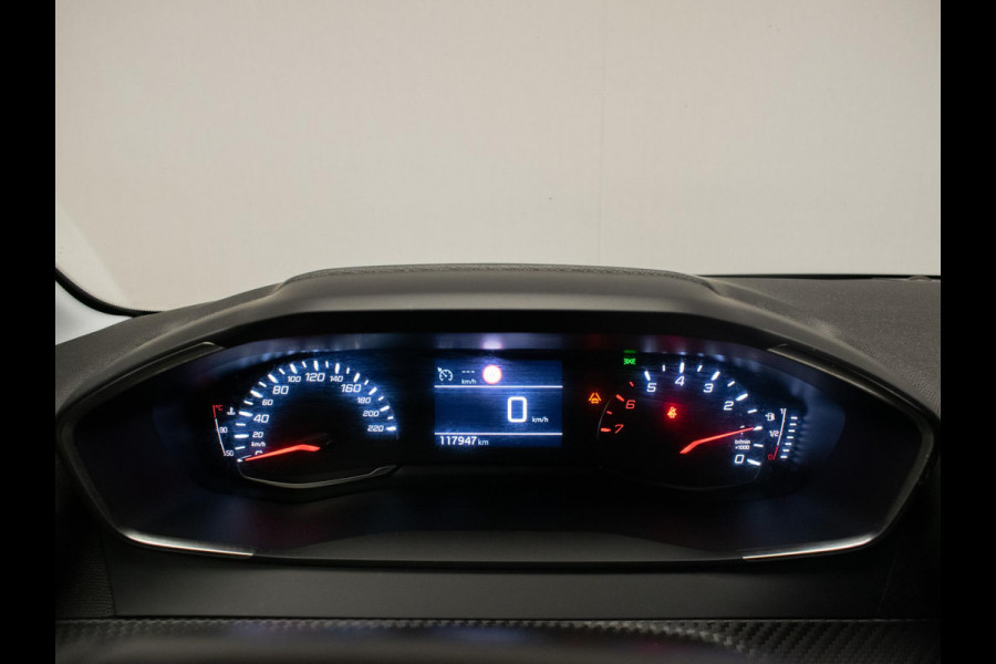 Peugeot 208 1.2 PureTech Sport (APPLE CARPLAY,NAVI,CRUISE,LED,LANE ASSIST,DAB,SPORTSTOELEN,NIEUWE APK,NETTE STAAT)