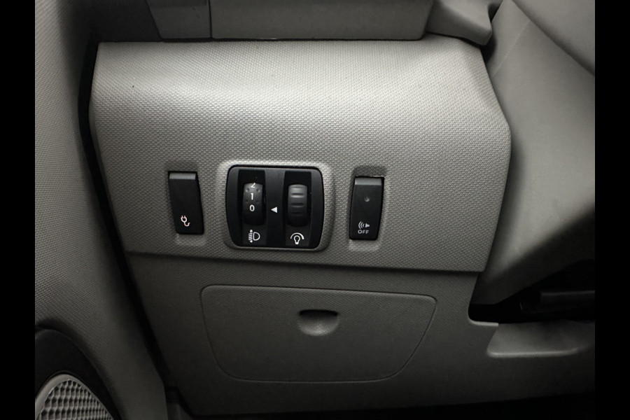 Renault ZOE (inclusive-battery) Q90 Bose Quickcharge 41 kWh Edition One {SOH-92%} LUXURY-LEATHER | FULL-LED | DIGI-COCKPIT | HEATED-COMFORTSEATS | BOSE-PREMIUM-AUDIO | CAMERA | R-LINK | PDC | PRIVACY-GLASS |  17"ALU* Renault ZOE (inclusive-battery) Q90 Bose Quickcharge 41 kWh Edition One {SOH-92%} LUXURY-LEATHER | FULL-LED | DIGI-COCKPIT | HEATED-COMFORTSEATS | BOSE-PREMIUM-AUDIO | CAMERA | R-LINK | PDC | PRIVACY-GLASS |  17"ALU*