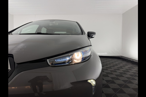 Renault ZOE (inclusive-battery) Q90 Bose Quickcharge 41 kWh Edition One {SOH-92%} LUXURY-LEATHER | FULL-LED | DIGI-COCKPIT | HEATED-COMFORTSEATS | BOSE-PREMIUM-AUDIO | CAMERA | R-LINK | PDC | PRIVACY-GLASS |  17"ALU* Renault ZOE (inclusive-battery) Q90 Bose Quickcharge 41 kWh Edition One {SOH-92%} LUXURY-LEATHER | FULL-LED | DIGI-COCKPIT | HEATED-COMFORTSEATS | BOSE-PREMIUM-AUDIO | CAMERA | R-LINK | PDC | PRIVACY-GLASS |  17"ALU*