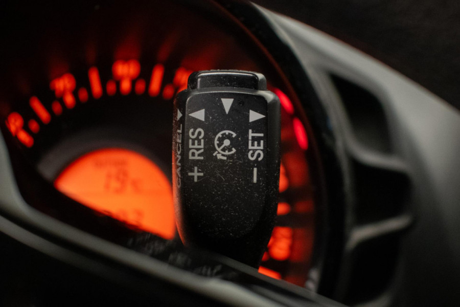 Toyota Aygo 1.0 VVT-i x-fun Sport (AIRCO,BLUETOOTH,CRUISE,LED,SPORTSTOELEN,NIEUWE APK,NETTE STAAT)