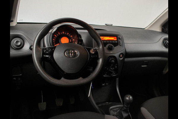 Toyota Aygo 1.0 VVT-i x-fun Sport (AIRCO,BLUETOOTH,CRUISE,LED,SPORTSTOELEN,NIEUWE APK,NETTE STAAT)