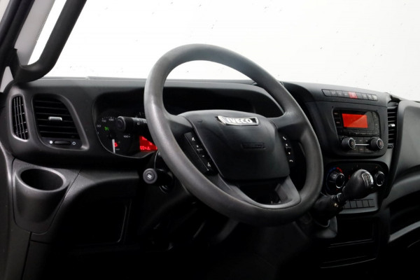 Iveco Daily 35C15 3.0 150pk L4H2 Dubbel Lucht Airco/Trekhaak 3500kg 03-2019