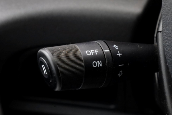 Iveco Daily 35C15 3.0 150pk L4H2 Dubbel Lucht Airco/Trekhaak 3500kg 03-2019