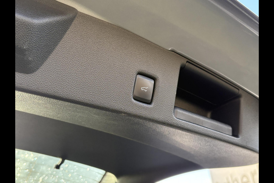 Ford Kuga 2.5 PHEV ST-Line X 243pk | Driver Assistance pack | Winterpack | Technology Pack | Panoramadak | Wegklapbare Trekhaak | 19 inch Licht metaal | Ford Kuga 2.5 PHEV ST-Line X 243pk | Driver Assistance pack | Winterpack | Technology Pack | Panoramadak | Wegklapbare Trekhaak | 19 inch Licht metaal |