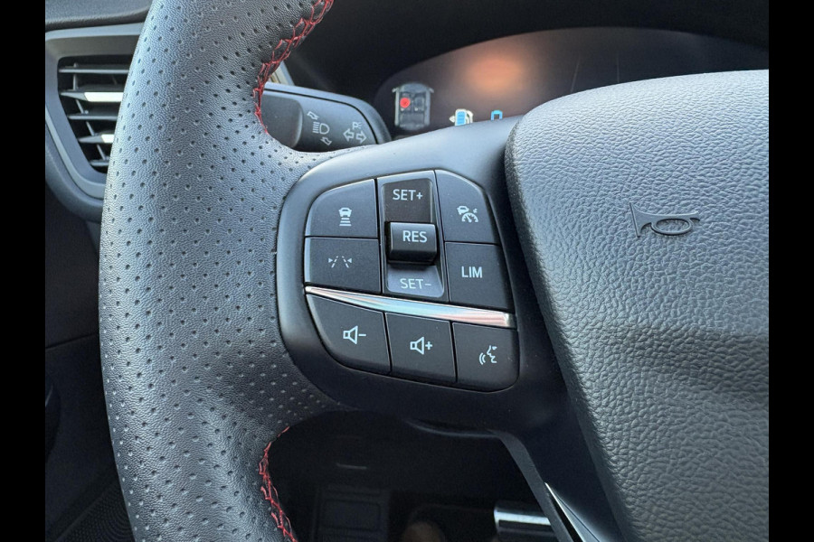 Ford Kuga 2.5 PHEV ST-Line X 243pk | Driver Assistance pack | Winterpack | Technology Pack | Panoramadak | Wegklapbare Trekhaak | 19 inch Licht metaal | Ford Kuga 2.5 PHEV ST-Line X 243pk | Driver Assistance pack | Winterpack | Technology Pack | Panoramadak | Wegklapbare Trekhaak | 19 inch Licht metaal |