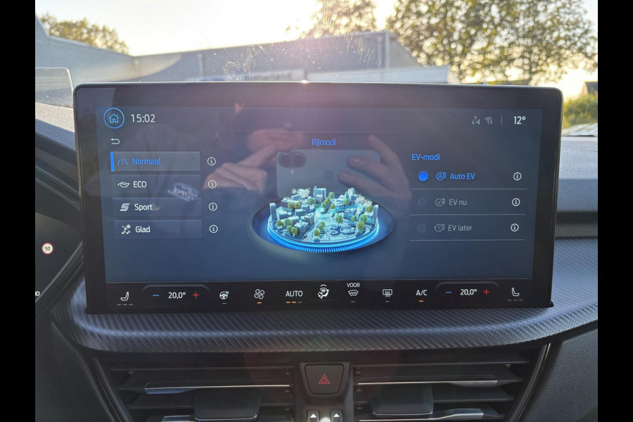 Ford Kuga 2.5 PHEV ST-Line X 243pk | Driver Assistance pack | Winterpack | Technology Pack | Panoramadak | Wegklapbare Trekhaak | 19 inch Licht metaal | Ford Kuga 2.5 PHEV ST-Line X 243pk | Driver Assistance pack | Winterpack | Technology Pack | Panoramadak | Wegklapbare Trekhaak | 19 inch Licht metaal |