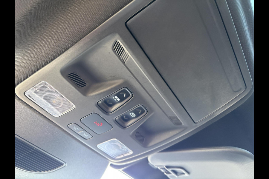 Ford Kuga 2.5 PHEV ST-Line X 243pk | Driver Assistance pack | Winterpack | Technology Pack | Panoramadak | Wegklapbare Trekhaak | 19 inch Licht metaal | Ford Kuga 2.5 PHEV ST-Line X 243pk | Driver Assistance pack | Winterpack | Technology Pack | Panoramadak | Wegklapbare Trekhaak | 19 inch Licht metaal |