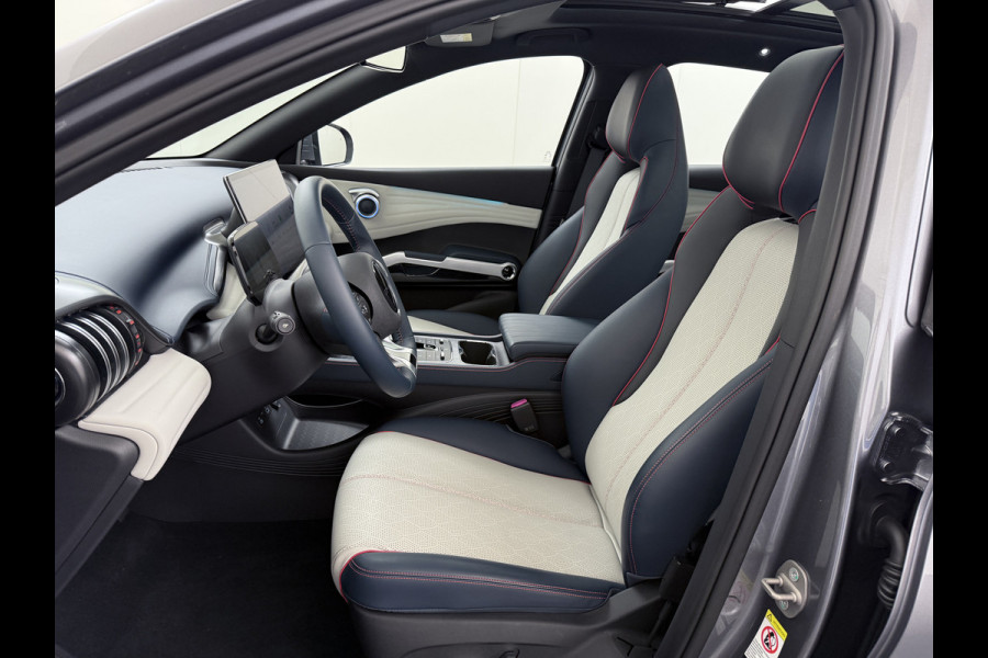 BYD ATTO 3 ACCU 60kWh Design Pano-dak Leer+Elektr.Verst. Warmtepomp Adaptieve Cruise 360°Camera Apple Carplay Android Auto Elektr.Achterklep Des Verkeersbord detectie WiFi DAB Led Rijstrooksensor Keyless Smartphone Entry Fabrieksgarantie tot 14-12-2030/150.000km Garantie op de LFP Accu tot 14-12-2030/200.000km €44.000,- Nieuw! BYD ATTO 3 ACCU 60kWh Design Pano-dak Leer+Elektr.Verst. Warmtepomp Adaptieve Cruise 360°Camera Apple Carplay Android Auto Elektr.Achterklep Des Verkeersbord detectie WiFi DAB Led Rijstrooksensor Keyless Smartphone Entry Fabrieksgarantie tot 14-12-2030/150.000km Garantie op de LFP Accu tot 14-12-2030/200.000km €44.000,- Nieuw!