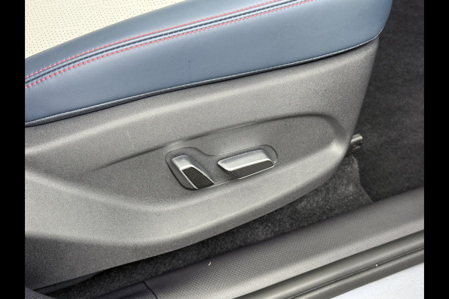 BYD ATTO 3 ACCU 60kWh Design Pano-dak Leer+Elektr.Verst. Warmtepomp Adaptieve Cruise 360°Camera Apple Carplay Android Auto Elektr.Achterklep Des Verkeersbord detectie WiFi DAB Led Rijstrooksensor Keyless Smartphone Entry Fabrieksgarantie tot 14-12-2030/150.000km Garantie op de LFP Accu tot 14-12-2030/200.000km €44.000,- Nieuw! BYD ATTO 3 ACCU 60kWh Design Pano-dak Leer+Elektr.Verst. Warmtepomp Adaptieve Cruise 360°Camera Apple Carplay Android Auto Elektr.Achterklep Des Verkeersbord detectie WiFi DAB Led Rijstrooksensor Keyless Smartphone Entry Fabrieksgarantie tot 14-12-2030/150.000km Garantie op de LFP Accu tot 14-12-2030/200.000km €44.000,- Nieuw!