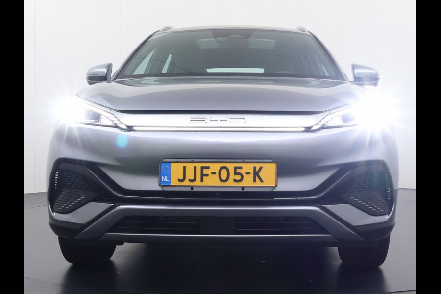 BYD ATTO 3 ACCU 60kWh Design Pano-dak Leer+Elektr.Verst. Warmtepomp Adaptieve Cruise 360°Camera Apple Carplay Android Auto Elektr.Achterklep Des Verkeersbord detectie WiFi DAB Led Rijstrooksensor Keyless Smartphone Entry Fabrieksgarantie tot 14-12-2030/150.000km Garantie op de LFP Accu tot 14-12-2030/200.000km €44.000,- Nieuw! BYD ATTO 3 ACCU 60kWh Design Pano-dak Leer+Elektr.Verst. Warmtepomp Adaptieve Cruise 360°Camera Apple Carplay Android Auto Elektr.Achterklep Des Verkeersbord detectie WiFi DAB Led Rijstrooksensor Keyless Smartphone Entry Fabrieksgarantie tot 14-12-2030/150.000km Garantie op de LFP Accu tot 14-12-2030/200.000km €44.000,- Nieuw!