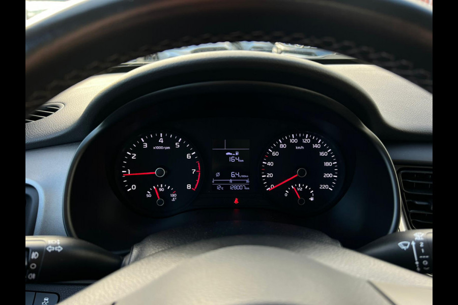 Kia Stonic 1.0 T-GDi DynamicLine NL-AUTO | CAMERA | NAVI | Kia Stonic 1.0 T-GDi DynamicLine NL-AUTO | CAMERA | NAVI |