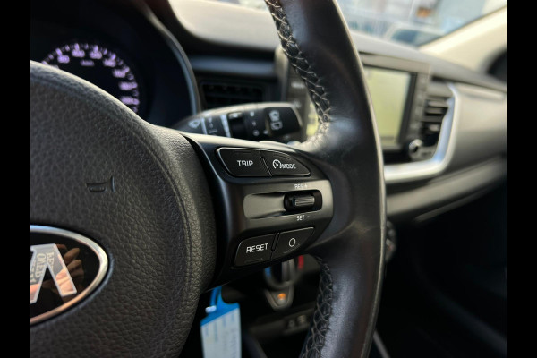 Kia Stonic 1.0 T-GDi DynamicLine NL-AUTO | CAMERA | NAVI | Kia Stonic 1.0 T-GDi DynamicLine NL-AUTO | CAMERA | NAVI |