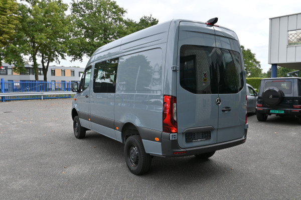 Mercedes-Benz Sprinter 319 CDI 4x4 L2H2 Pro HD Distronic, Draaistoelen, LED, Electrische schuifdeur Mercedes-Benz Sprinter 319 CDI 4x4 L2H2 Pro HD Distronic, Draaistoelen, LED, Electrische schuifdeur